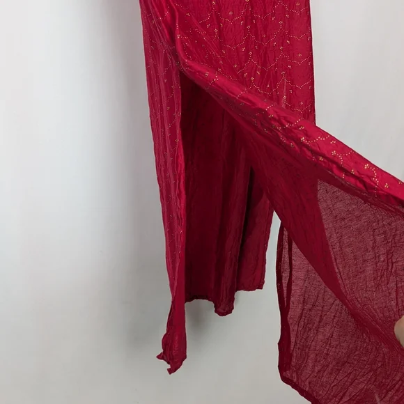 Red Sleeveless Dress - Picture 7 of 12